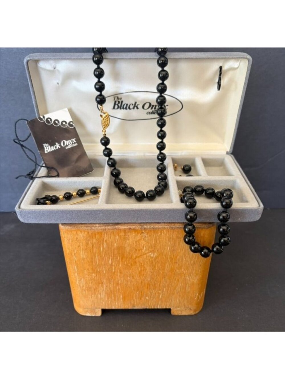 Black Onyx Jewelry Set Necklace Bracelet Earrings Pin Gold Electroplate W/ Box